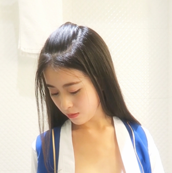 雨珍職場潛規則推特私拍4V絲襪珍藏版35G