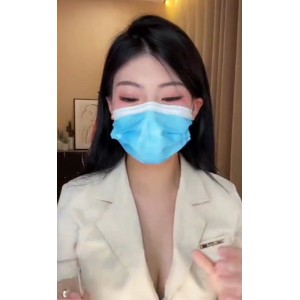 藤原yuki抖音私密视频40V合集14.9G被金主开发过