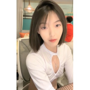 INS熙颜纯欲天花板反差实录106部149G居家舞蹈