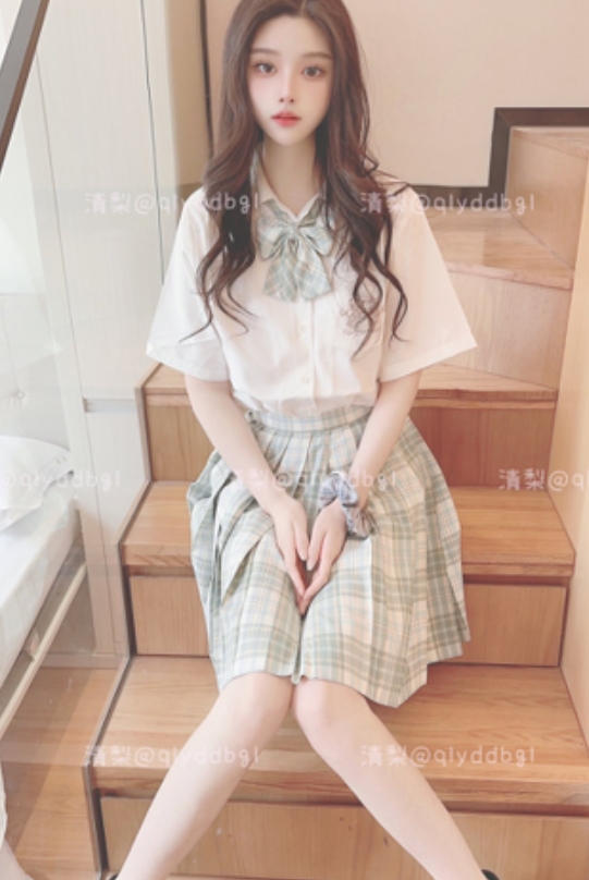 性感清梨Ins福利姬合集16v1.15g火辣丰满