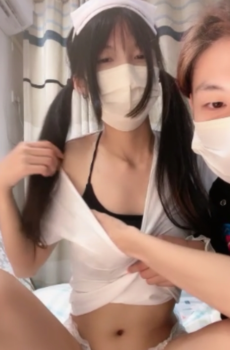 半糖敏妹妹湿身直播视频50部0.7G湿漉漉的