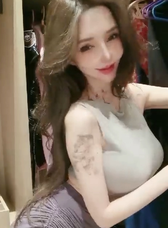 推特王瑞儿绝版作品31部31.7G二筒姐补档