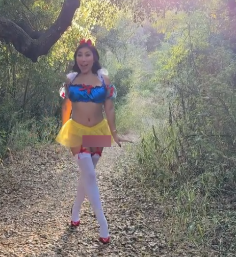 P站NicoleDoshi多人互动多视角800M劲爆