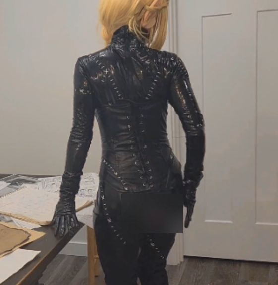 推特BeckyWhyte媚黑视频236部47.1G太丰满了