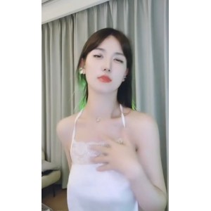 宁依纯风情万种花椒热舞8V1.03G遮球诱惑