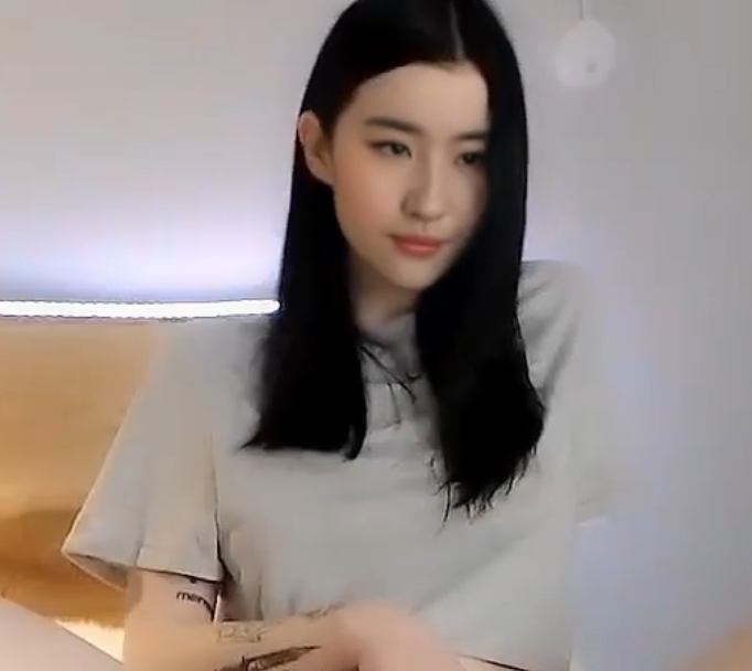 诱惑刘亦菲换脸合集88部13.6G网盘