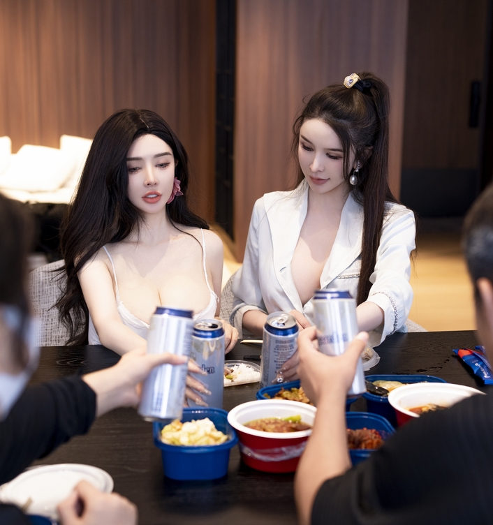 推特李丽莎潘娇娇百合互磨9部2.8G优质