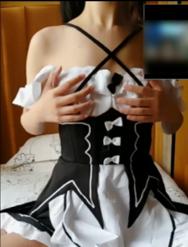 福利姬甜美小娇妾沈娇娇34套9.8g呐喊