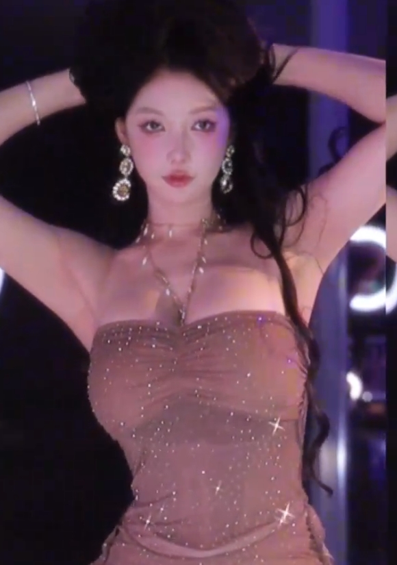 minana呀粉嫩热舞20部3.6g珍藏版