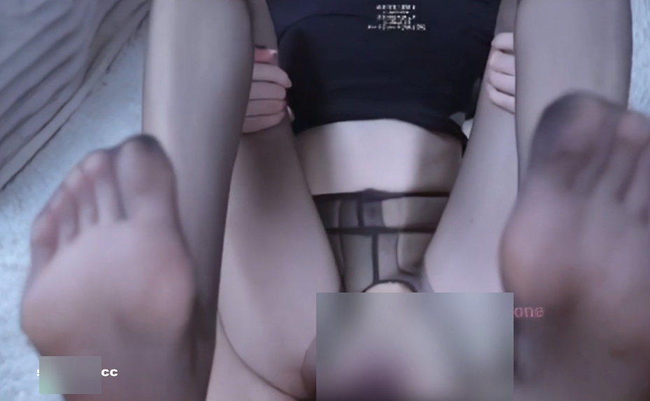 推特小桃私拍优质合集12部1GB反差互动