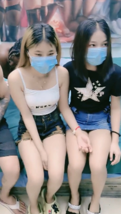 小西瓜优质黑白配视频299v177g合集