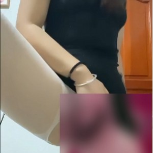 快手小哨子太顶了眼镜少妇1V698M