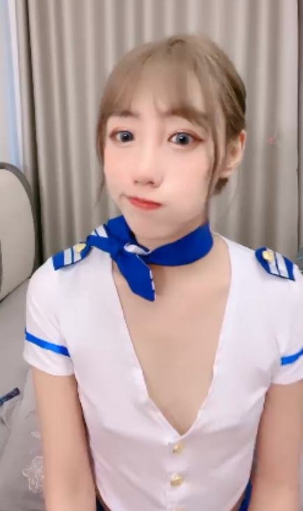 好上头国服少女小怡50部32.9G网红反差女友