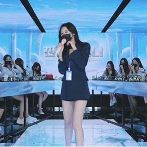 372.8G韩国女团Jinricp60部脱衣热舞勾魂摄魄