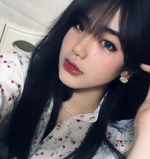 网红在下小羊皮皮虾娇小可人合集8部1.02G真会扭