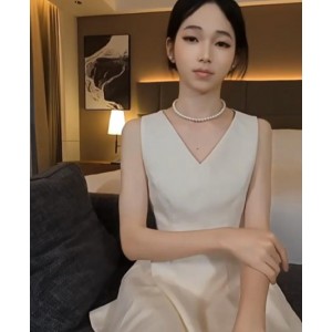 私房睡觉怪TS定制视频3部3.35G酷似西域女神颜值炸裂