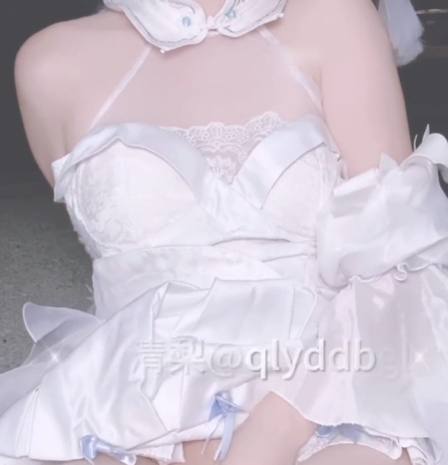福利姬清梨入门私拍2V1G优质小女子太水嫩了