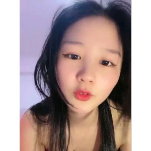18岁嫩妮妮自拍31V合集13G度盘粉嫩得让二弟抬头