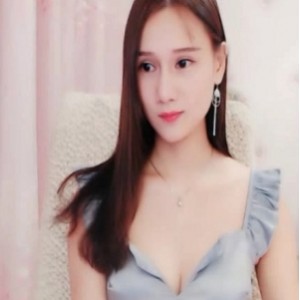 UT绿豆14部私密视频2G合集撩人至极