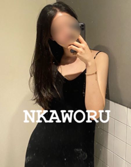 nkaworu6.8G韩国私拍多人游合集热浪翻涌